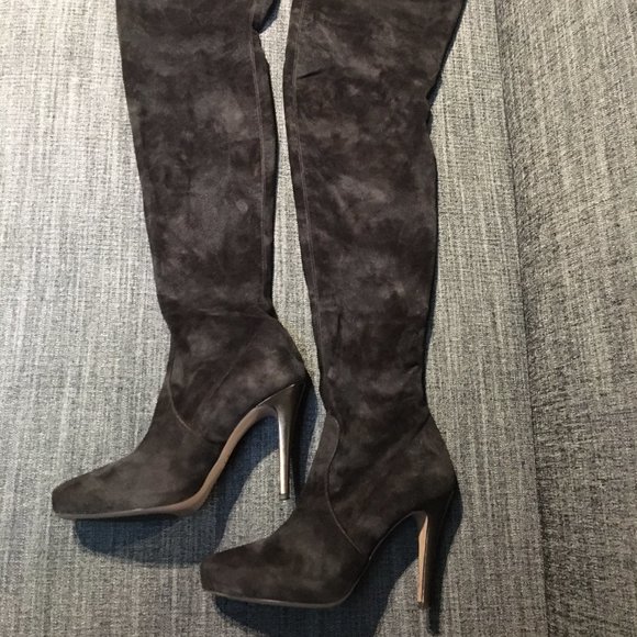 Charcoal suede stretch thigh-highs by Ron White, s39 - Picture 2 of 14